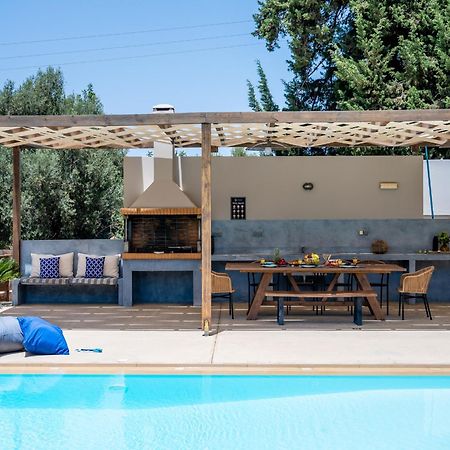 Villa Ellie - Heated Pool, Playground, Garden & Bbq! Vederoi Eksteriør billede