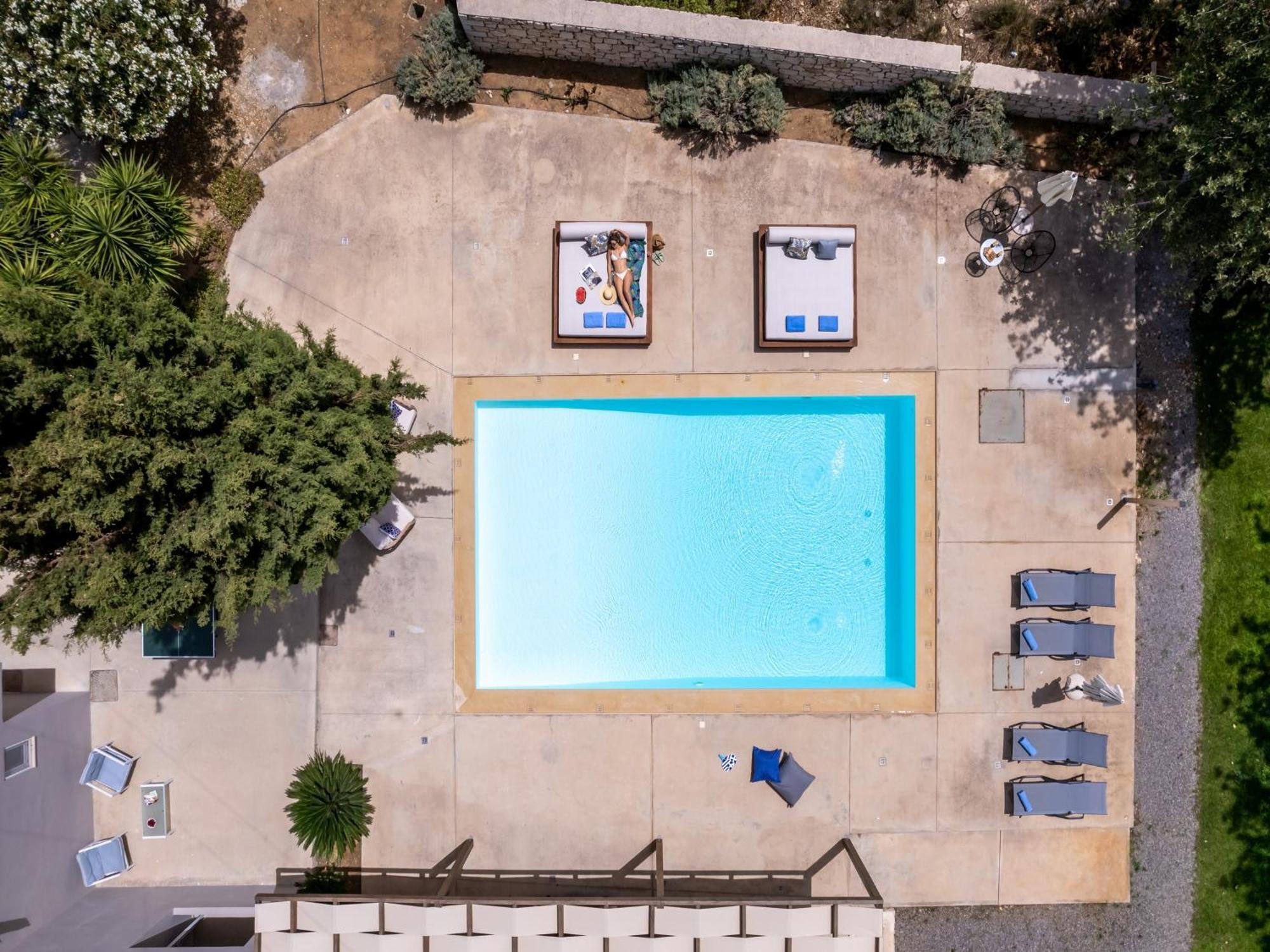 Villa Ellie - Heated Pool, Playground, Garden & Bbq! Vederoi Eksteriør billede